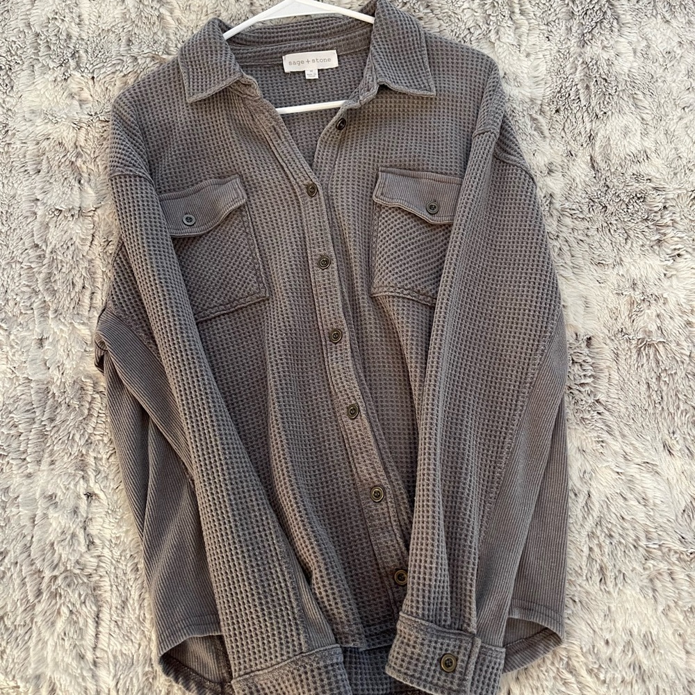 SOLD- Gray Button-Up Waffle Knit Shirt
